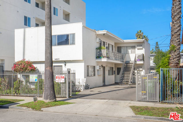 14805 Erwin Street, Van Nuys CA: https://media.crmls.org/mediaz/cec8c9a8-010b-4e5d-afc5-fef63aa1e4d5.jpg