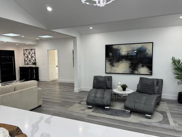 3211 Pentland Court, San Jose CA: https://media.crmls.org/mediaz/cec924e9-1712-496e-9370-6175d29ce0bd.jpg