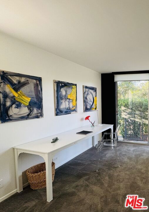 16045 Royal Mount Drive, Encino CA: https://media.crmls.org/mediaz/ceca2bf1-0132-473e-bafe-ab2a403c8523.jpg