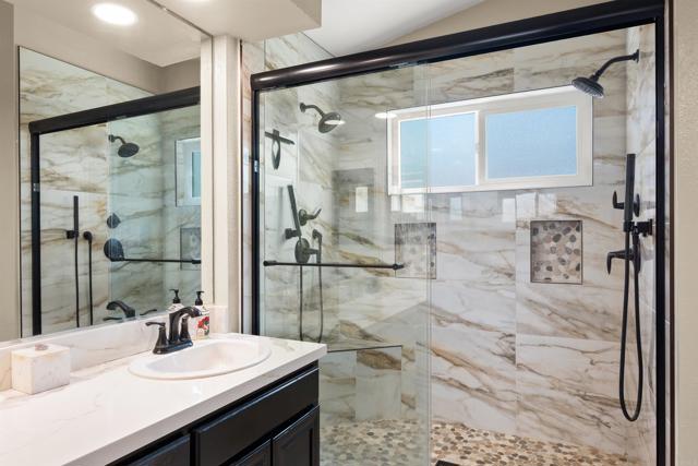 Detail Gallery Image 24 of 42 For 2259 Lago Ventana, Chula Vista,  CA 91914 - 3 Beds | 2/1 Baths
