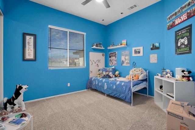 45180 Debbie Drive, La Quinta CA: https://media.crmls.org/mediaz/cecbe155-954f-40e4-815d-e4f263f0198c.jpg