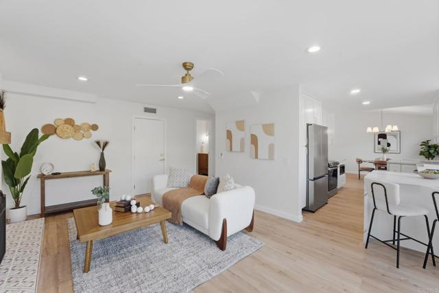 Detail Gallery Image 14 of 42 For 13879 Paseo Cardiel, San Diego,  CA 92129 - 4 Beds | 2/1 Baths