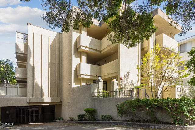 Detail Gallery Image 1 of 1 For 150 S Michigan Ave #204,  Pasadena,  CA 91106 - 2 Beds | 2 Baths
