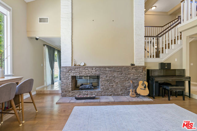 683 Triunfo Canyon Road, Westlake Village CA: https://media.crmls.org/mediaz/cece7240-9464-4086-a3a9-96dc9d5cc54a.jpg