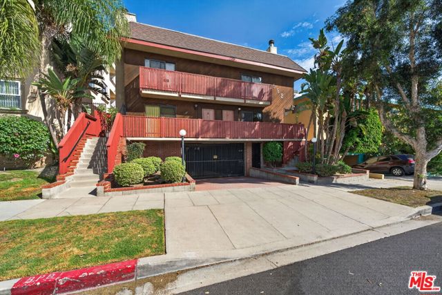 552 East Palm Avenue, C