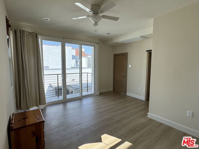 821 Lorraine Boulevard, Los Angeles CA: https://media.crmls.org/mediaz/cecec852-93c3-456e-801b-66cf9a7292e1.jpg