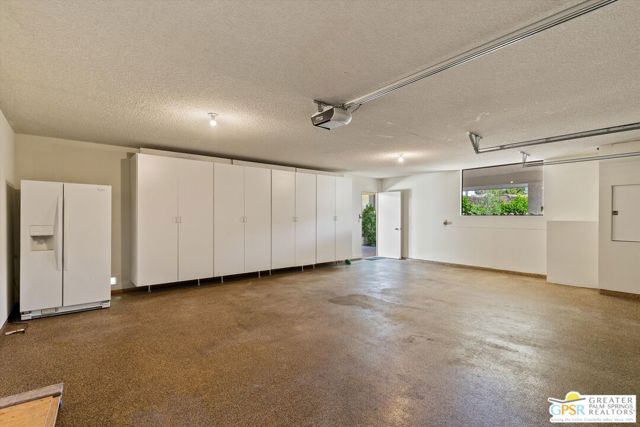 6 Trojan Court, Rancho Mirage CA: https://media.crmls.org/mediaz/cecf23aa-60e5-49fc-b732-db6abfb3d74c.jpg