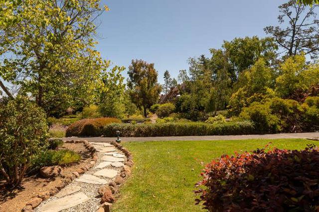 131 El Pinar, Los Gatos CA: https://media.crmls.org/mediaz/cecf9444-3ffb-4ff8-8f17-44a03fa37048.jpg