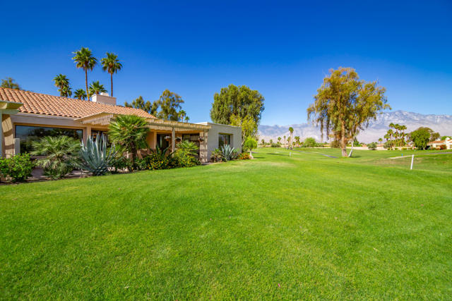 628 Hospitality Drive, Rancho Mirage CA: https://media.crmls.org/mediaz/ced042be-8306-4c81-a1b7-28c500cd601b.jpg
