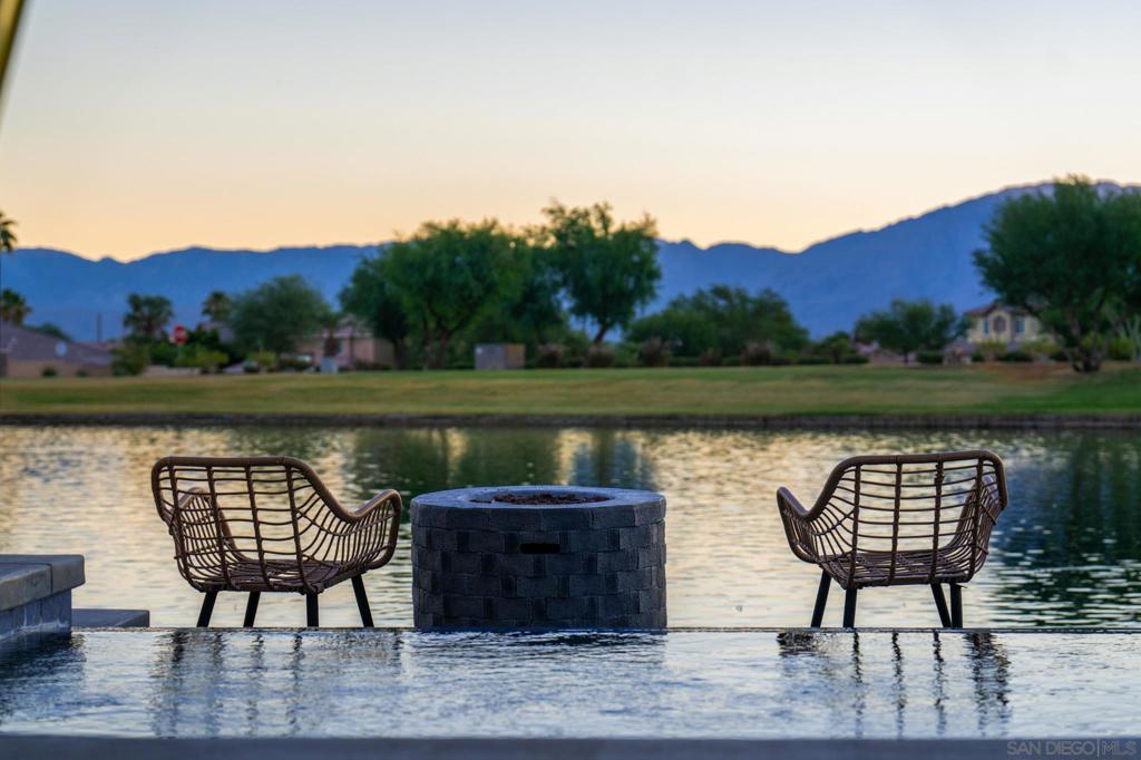 MLS #250042000SD image #1