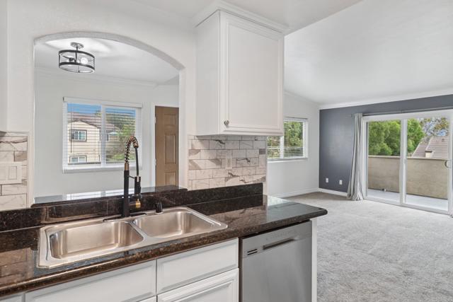 Detail Gallery Image 7 of 49 For 5010 Los Morros Way #26,  Oceanside,  CA 92057 - 2 Beds | 2 Baths