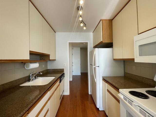 2 Anchor Dr, Emeryville, California 94608, 1 Bedroom Bedrooms, ,1 BathroomBathrooms,Condominium,For Sale,Anchor Dr,250020490SD