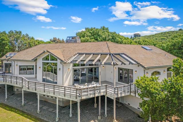 229 Payne Road, San Juan Bautista CA: https://media.crmls.org/mediaz/ced12c0d-819e-4c66-a638-253bc0411c7c.jpg