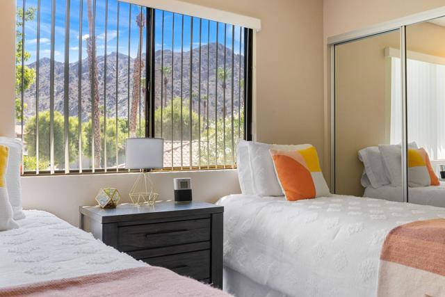 79822 Olympia Fields, La Quinta CA: https://media.crmls.org/mediaz/ced30451-d1f8-4319-9243-b47e940a9a76.jpg