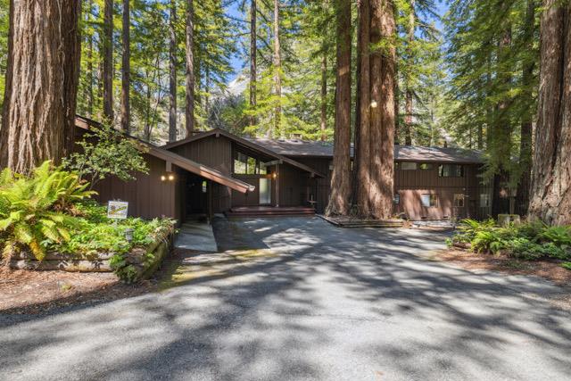 16580 Jamison Creek Road, Boulder Creek CA: https://media.crmls.org/mediaz/ced32577-de65-4d3c-a3c7-bc479c5d5922.jpg