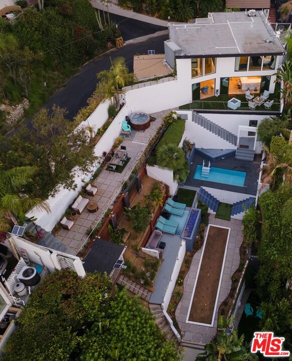 3 Bed Home for Sale in Los Angeles, California
