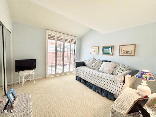 2271 Martinique Lane, Oxnard CA: https://media.crmls.org/mediaz/ced424e8-cc3c-4274-8e18-1867a9b056f2.jpg