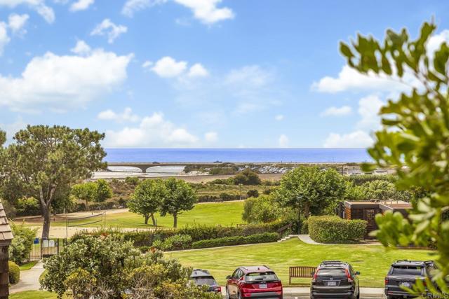 12859 Caminito del Canto, Del Mar CA: https://media.crmls.org/mediaz/ced43161-303e-482d-8115-522fa749f434.jpg