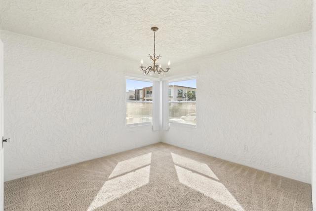 Detail Gallery Image 12 of 55 For 3040 Byron St, San Diego,  CA 92106 - 6 Beds | 2 Baths
