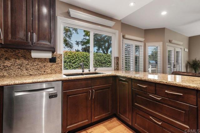 Detail Gallery Image 20 of 36 For 1764 N Willowspring Dr, Encinitas,  CA 92024 - 4 Beds | 2/1 Baths