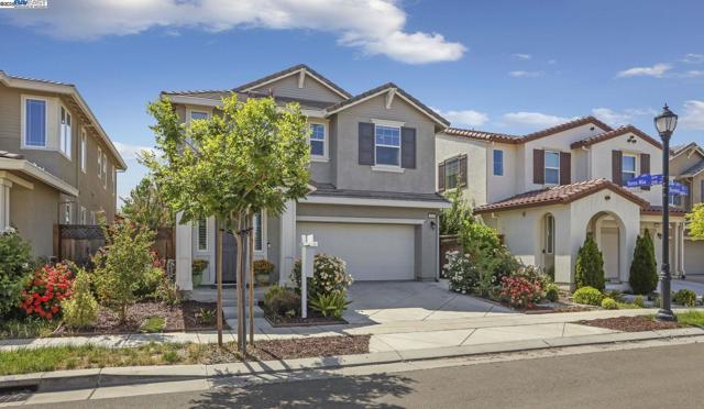 1503 S Oliveira Dr, Mountain House CA: https://media.crmls.org/mediaz/ced5e8fd-7707-4a86-a584-3cc8735e8d9d.jpg