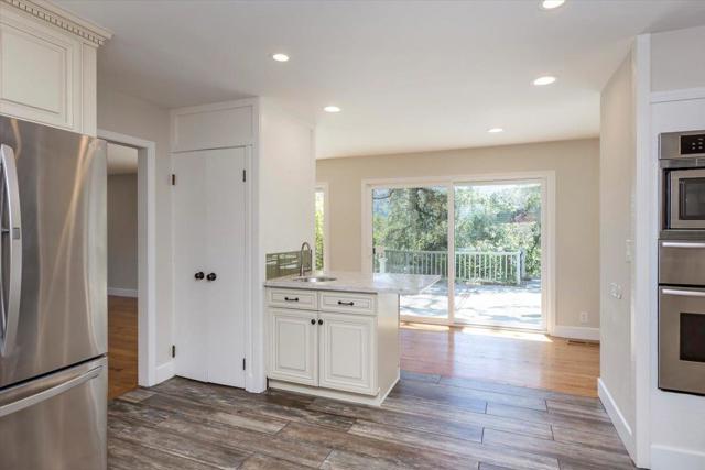 13434 Old Oak Way, Saratoga CA: https://media.crmls.org/mediaz/ced6b963-b1f3-48bd-ac5c-290f21ed9e11.jpg