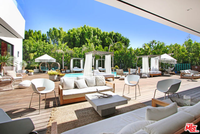 9570 Sunset Boulevard photo 38