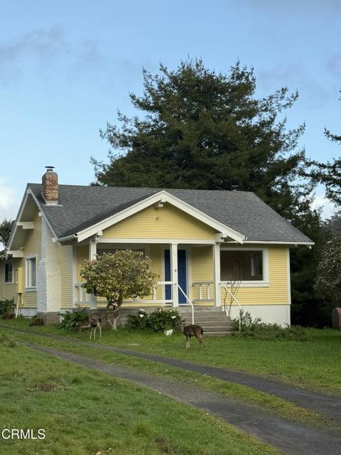 596 S Sanderson Way, Fort Bragg CA: https://media.crmls.org/mediaz/ced73fde-525f-4e2a-aeed-f0405f446ee9.jpg