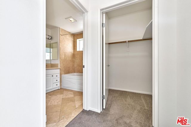 906 S Serrano Avenue, Los Angeles CA: https://media.crmls.org/mediaz/ced895da-96a4-4908-857a-19b83096e788.jpg