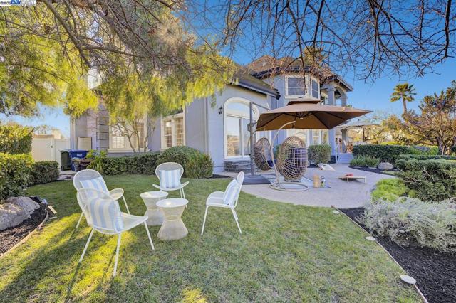 5771 Gateway Ct, Discovery Bay CA: https://media.crmls.org/mediaz/ced8ac0b-f0cb-412a-91ed-b8d06b18b48f.jpg