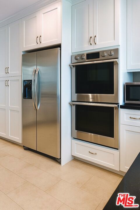 928 N Genesee Avenue, West Hollywood CA: https://media.crmls.org/mediaz/ced96202-0045-4590-945e-d483182f6900.jpg