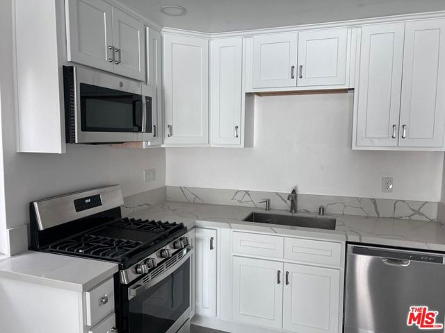 MLS# 23281603