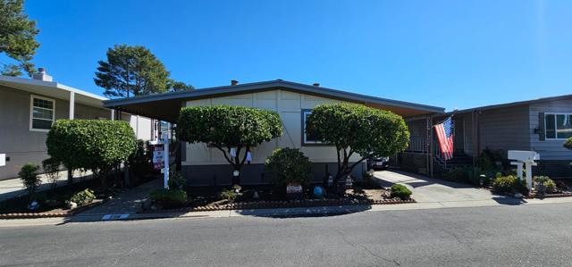556 Millpond Drive, San Jose CA: https://media.crmls.org/mediaz/ceda354b-01d7-4380-b57a-9b516f9cf2bb.jpg