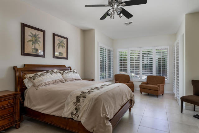 77363 Sky Mesa Lane, Indian Wells CA: https://media.crmls.org/mediaz/ceda75d5-ee84-44ad-ba3f-3e06239774ce.jpg