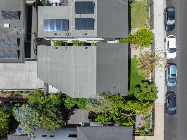 3718 Mississippi St, San Diego CA: https://media.crmls.org/mediaz/cedad292-c064-48e1-89c2-dc179602c194.jpg