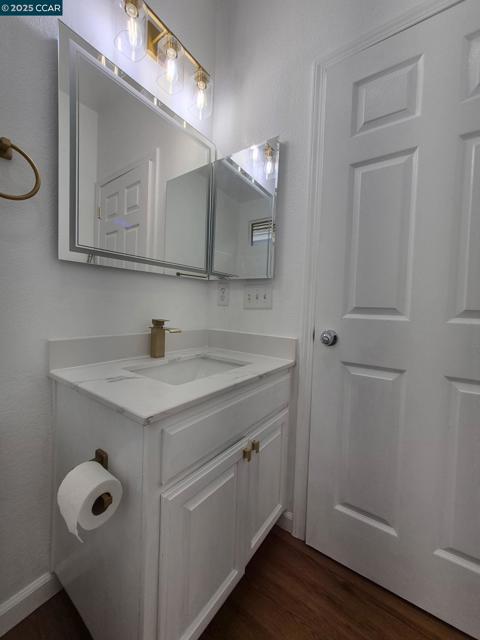 1870 Zurlo Way, Sacramento CA: https://media.crmls.org/mediaz/cedb2481-ee00-4d31-b558-9cb7b0cefd46.jpg