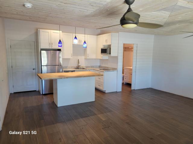 Image 11 of 13 For 44530 San Carlos Avenue A