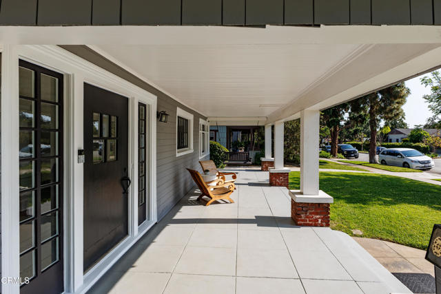 1954 Primrose Avenue, South Pasadena CA: https://media.crmls.org/mediaz/cedc42fc-09d7-4aec-88fa-a57bc6581daa.jpg