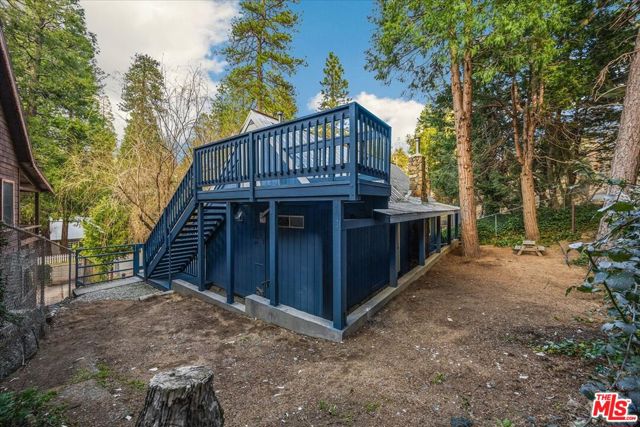 23899 Pioneer Camp Road, Crestline CA: https://media.crmls.org/mediaz/cedc5382-e3e7-4adc-b0b2-af4d0be6a50c.jpg