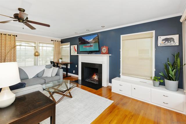 4744 49th St, San Diego CA: https://media.crmls.org/mediaz/cedc6d7e-779b-4b42-a812-748cca530551.jpg