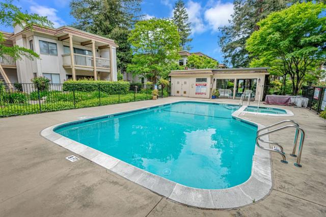1294 Woodside Road, Redwood City CA: https://media.crmls.org/mediaz/cedce41d-50a9-4a0f-a1b7-1fa08b03e2ab.jpg