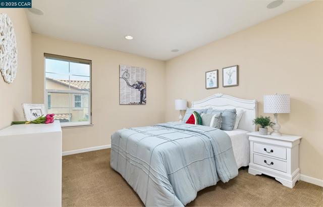 204 Purisima St, San Pablo CA: https://media.crmls.org/mediaz/cedd2c1a-398a-4dda-b670-85d2c7ebaf57.jpg