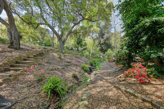 Detail Gallery Image 31 of 37 For 4035 Dover Rd, La Canada Flintridge,  CA 91011 - 5 Beds | 4 Baths