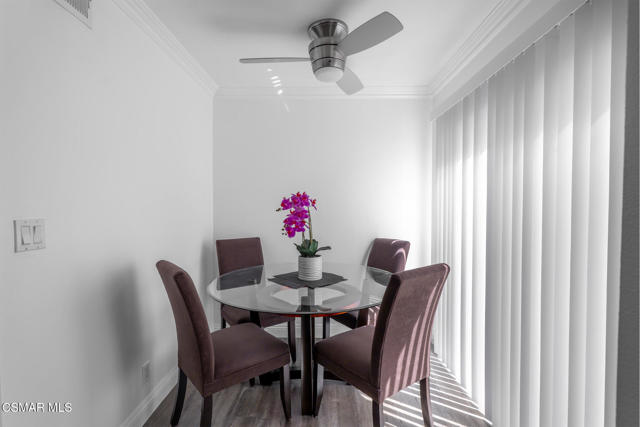 21901 Burbank Boulevard, Woodland Hills CA: https://media.crmls.org/mediaz/cedf5fe5-7ae5-4c71-b824-d81d0d458d45.jpg