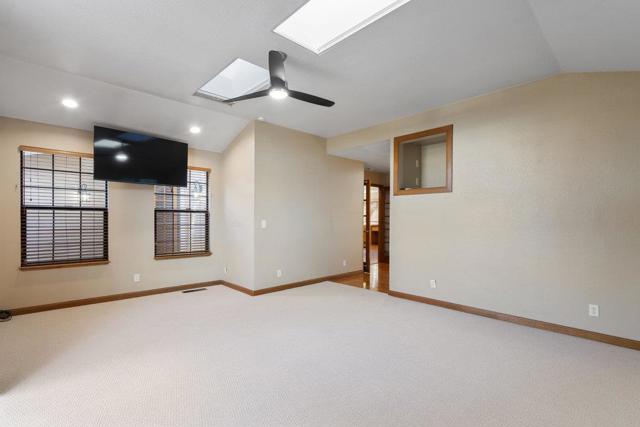 1511 Las Brisas Drive, Hollister CA: https://media.crmls.org/mediaz/cee00434-2f84-4d3a-bed8-580308b1e2a3.jpg