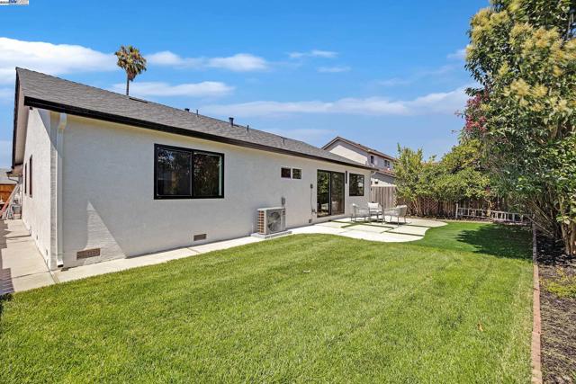 3156 San Joaquin, Union City CA: https://media.crmls.org/mediaz/cee0429c-89d1-4b32-a1fb-69a69ae076be.jpg