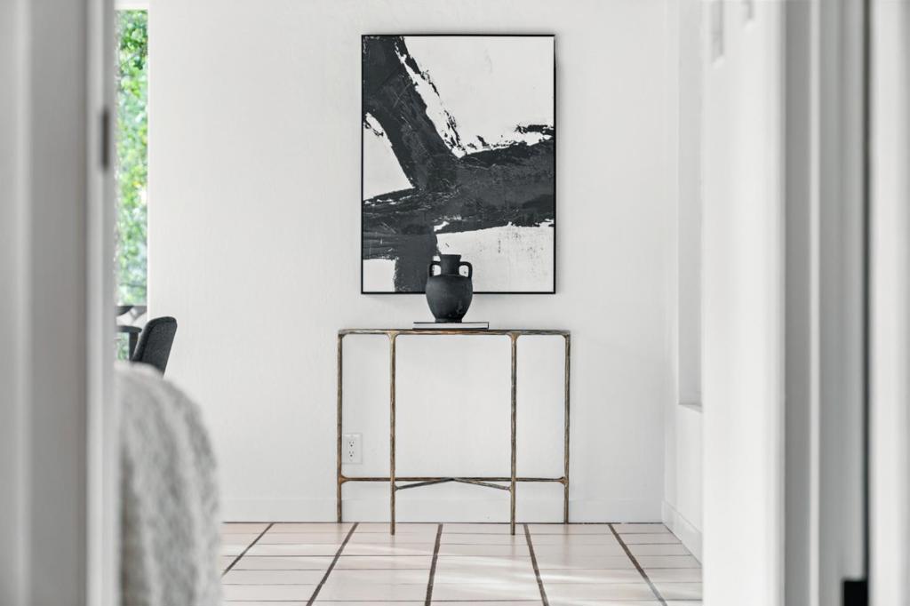 https://media.crmls.org/mediaz/cee0b31b-f140-4006-a5b8-53193375dc51.jpg?preset=X-Large