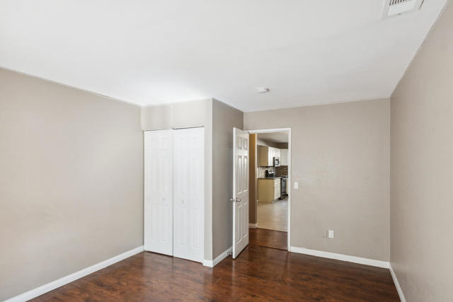 53385 Eisenhower Dr Drive, La Quinta CA: https://media.crmls.org/mediaz/cee1e600-8805-4ef5-8a72-f48b9fd067d5.jpg