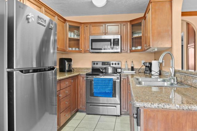 Detail Gallery Image 4 of 21 For 792 Avocado Ave #25,  El Cajon,  CA 92020 - 2 Beds | 1 Baths