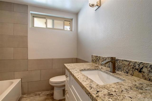 Detail Gallery Image 17 of 25 For 640 W Solana Cir #13,  Solana Beach,  CA 92075 - 2 Beds | 2 Baths